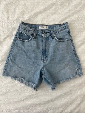 abercrombie & fitch ‘dad’ shorts